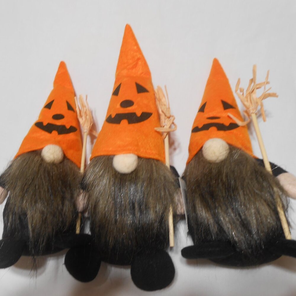 NEW Lot 3 Pumpkin Fabric Fall Bearded Gnomes 11.4" weighted table toppers 🎃🍁🍂
